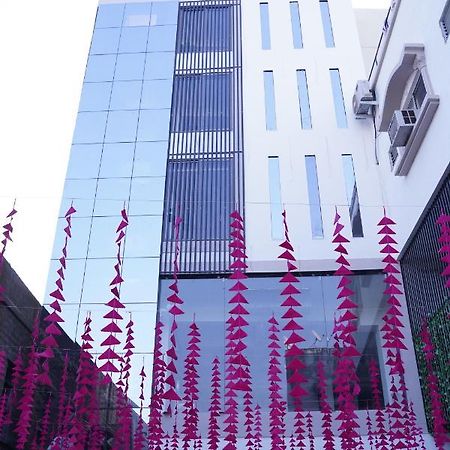 Leela Bizotel Junagadh Exterior foto